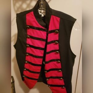Le Chateau Band Vest